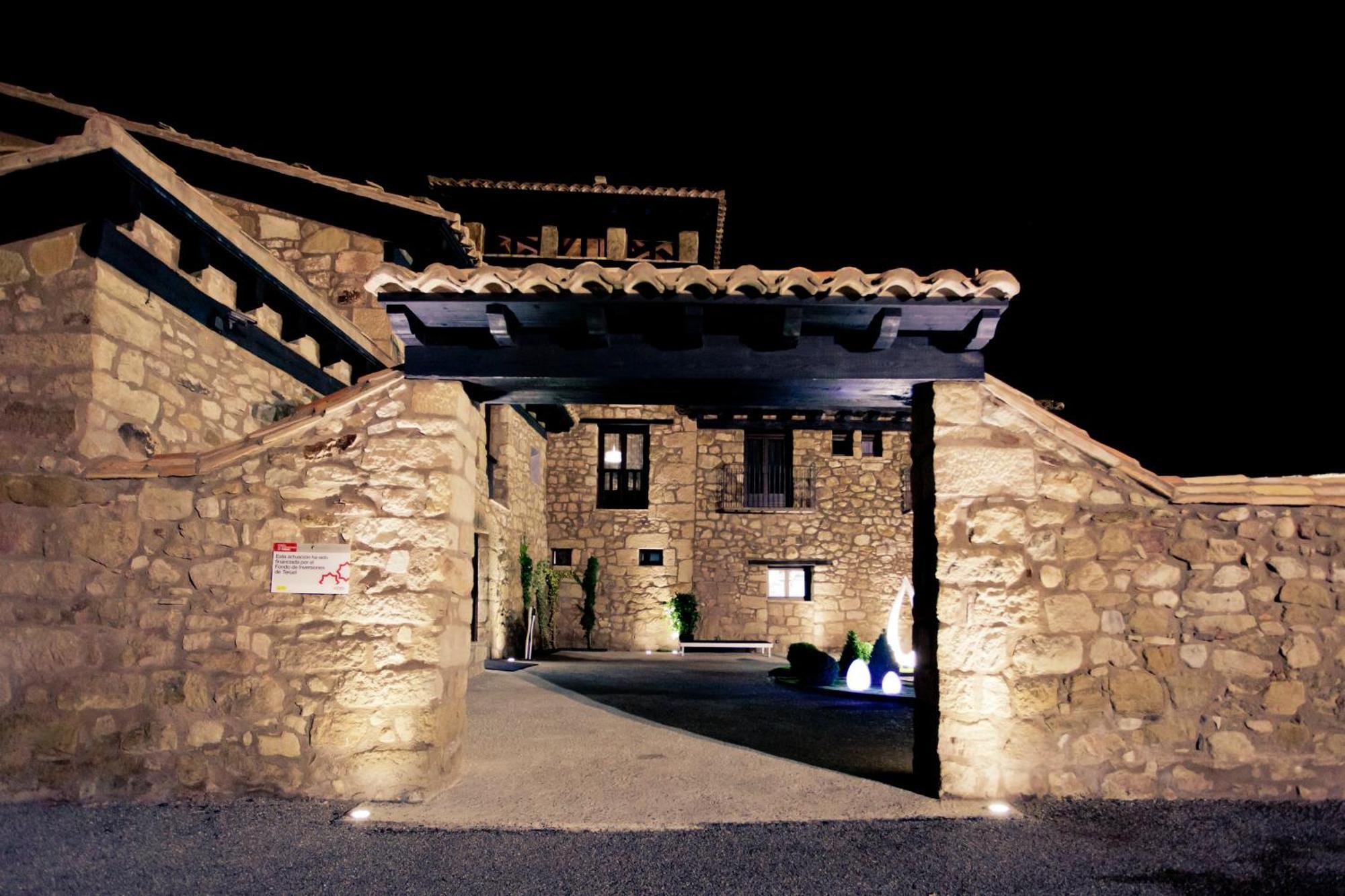 Hotel Restaurante Masia La Torre Mora de Rubielos Exterior photo