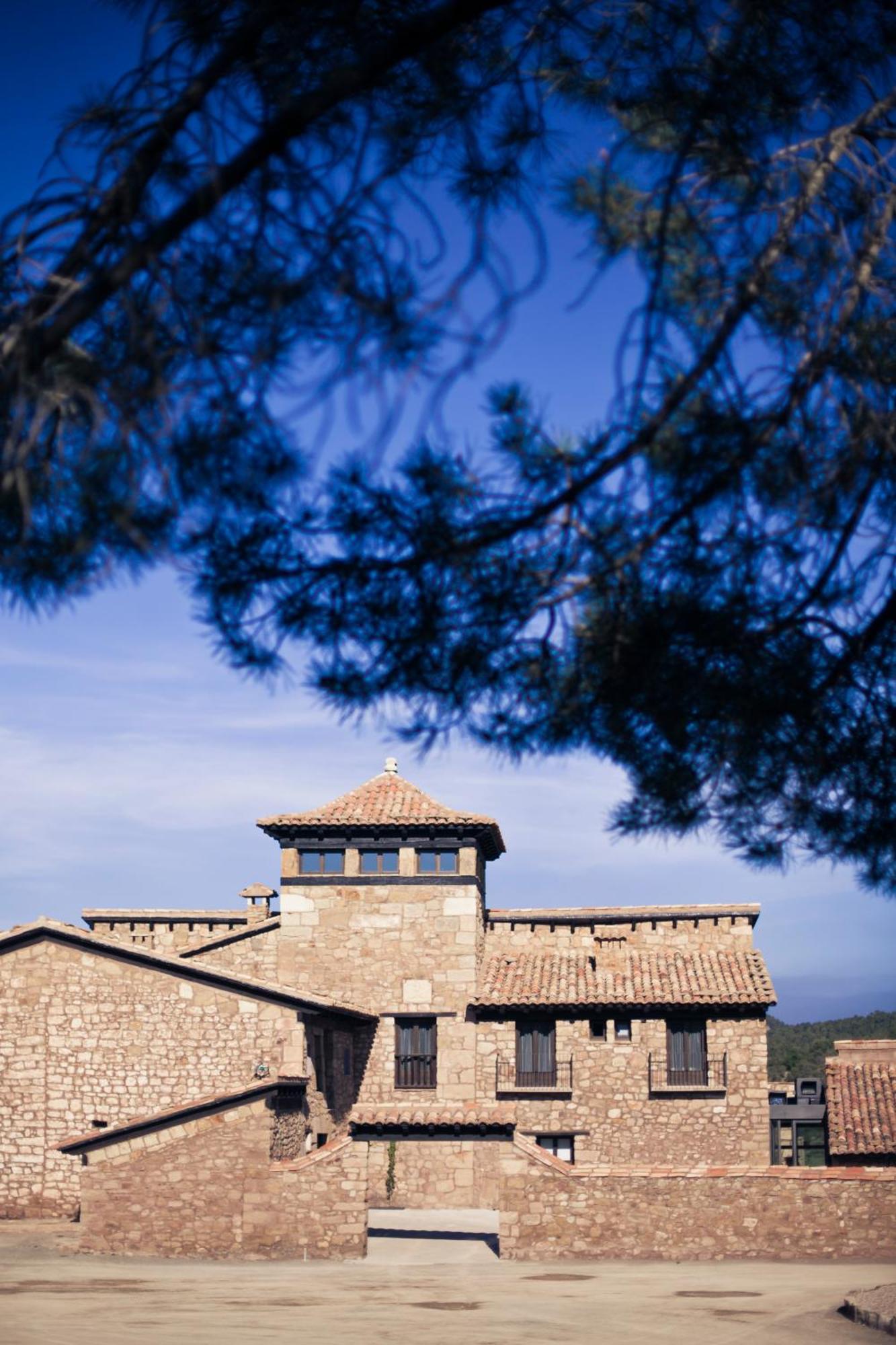 Hotel Restaurante Masia La Torre Mora de Rubielos Exterior photo